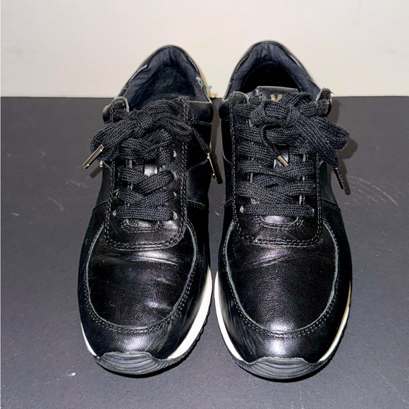 Michael Kors Trainers - Picture 2 of 4